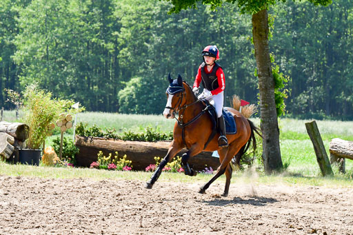 Goldene Schärpe Ponys in Löningen  4+5.6.22 | 04062022 - Gelände 1 Abt _0863 