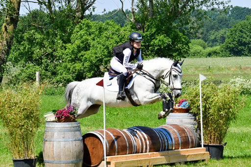 Goldene Schärpe Ponys in Löningen  4+5.6.22 | 04062022 - Gelände 1 Abt _0871 