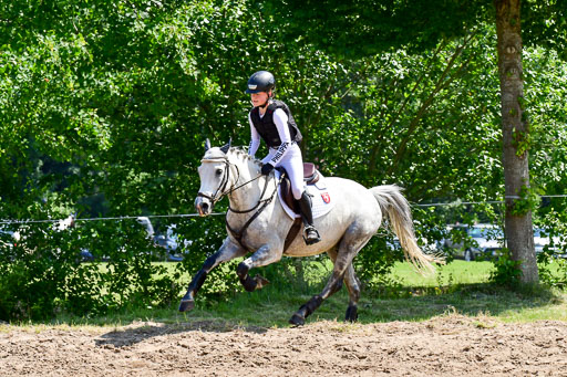Goldene Schärpe Ponys in Löningen  4+5.6.22 | 04062022 - Gelände 1 Abt _0888 