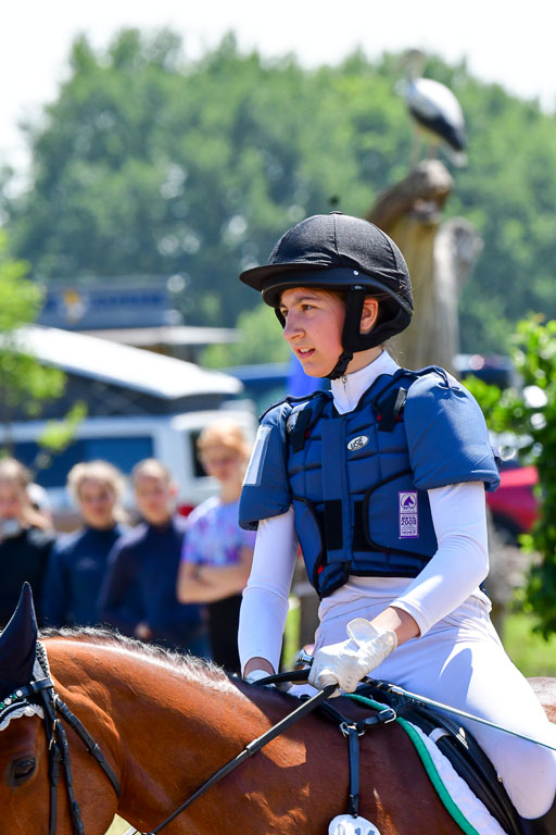 Goldene Schärpe Ponys in Löningen  4+5.6.22 | 04062022 - Gelände 1 Abt _0930 