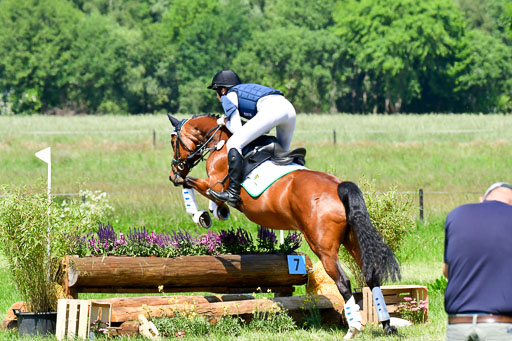 Goldene Schärpe Ponys in Löningen  4+5.6.22 | 04062022 - Gelände 1 Abt _0935 