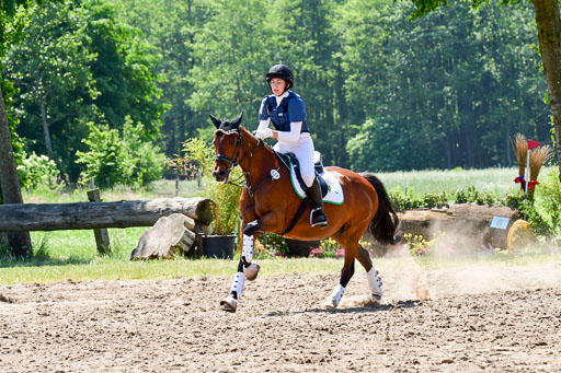 Goldene Schärpe Ponys in Löningen  4+5.6.22 | 04062022 - Gelände 1 Abt _0941 