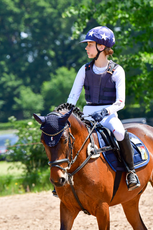 Goldene Schärpe Ponys in Löningen  4+5.6.22 | 04062022 - Gelände 1 Abt _0962 