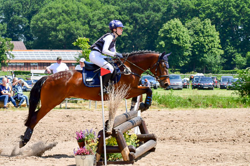 Goldene Schärpe Ponys in Löningen  4+5.6.22 | 04062022 - Gelände 1 Abt _0966 