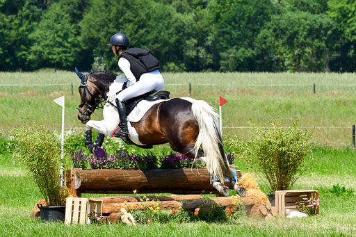 Goldene Schärpe Ponys in Löningen  4+5.6.22 | 04062022 - Gelände 1 Abt _0997 