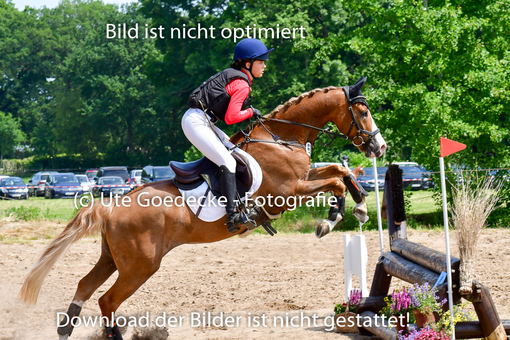 Goldene Schärpe Ponys in Löningen  4+5.6.22 | 04062022 - Gelände  2 Abt _073 