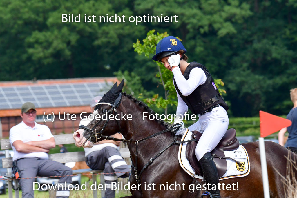 Goldene Schärpe Ponys in Löningen  4+5.6.22 | 04062022 - Gelände  2 Abt _506 