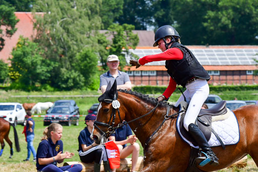 Goldene Schärpe Ponys in Löningen  4+5.6.22 | 04062022 - Gelände  2 Abt _007 