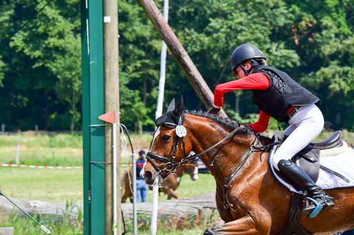 Goldene Schärpe Ponys in Löningen  4+5.6.22 | 04062022 - Gelände  2 Abt _008 