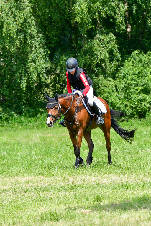 Goldene Schärpe Ponys in Löningen  4+5.6.22 | 04062022 - Gelände  2 Abt _009 