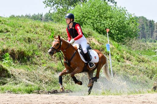 Goldene Schärpe Ponys in Löningen  4+5.6.22 | 04062022 - Gelände  2 Abt _019 