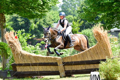 Goldene Schärpe Ponys in Löningen  4+5.6.22 | 04062022 - Gelände  2 Abt _043 