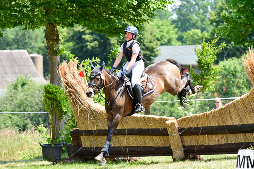 Goldene Schärpe Ponys in Löningen  4+5.6.22 | 04062022 - Gelände  2 Abt _044 