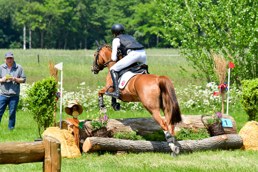 Goldene Schärpe Ponys in Löningen  4+5.6.22 | 04062022 - Gelände  2 Abt _047 
