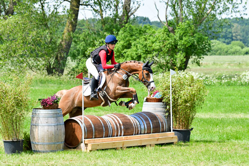 Goldene Schärpe Ponys in Löningen  4+5.6.22 | 04062022 - Gelände  2 Abt _071 