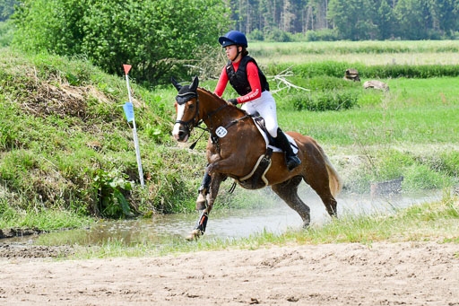 Goldene Schärpe Ponys in Löningen  4+5.6.22 | 04062022 - Gelände  2 Abt _078 