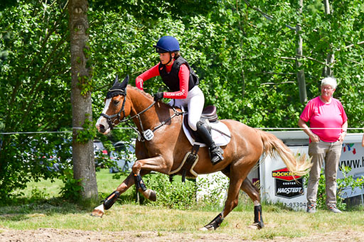 Goldene Schärpe Ponys in Löningen  4+5.6.22 | 04062022 - Gelände  2 Abt _088 