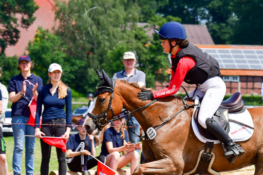 Goldene Schärpe Ponys in Löningen  4+5.6.22 | 04062022 - Gelände  2 Abt _089 
