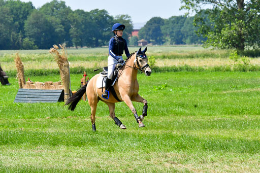 Goldene Schärpe Ponys in Löningen  4+5.6.22 | 04062022 - Gelände  2 Abt _116 