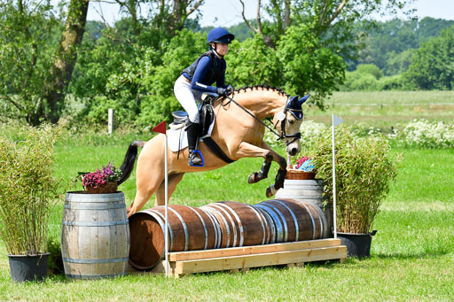 Goldene Schärpe Ponys in Löningen  4+5.6.22 | 04062022 - Gelände  2 Abt _117 