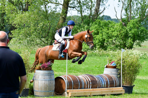 Goldene Schärpe Ponys in Löningen  4+5.6.22 | 04062022 - Gelände  2 Abt _137 