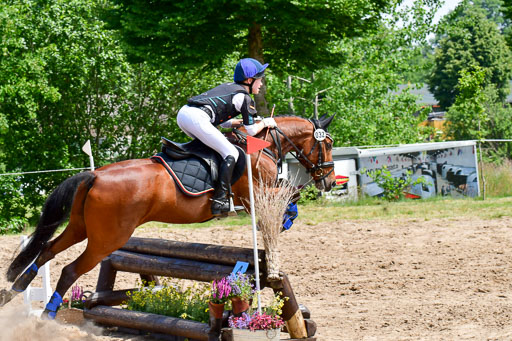 Goldene Schärpe Ponys in Löningen  4+5.6.22 | 04062022 - Gelände  2 Abt _149 