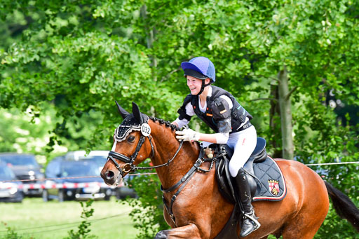 Goldene Schärpe Ponys in Löningen  4+5.6.22 | 04062022 - Gelände  2 Abt _171 