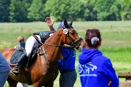 Goldene Schärpe Ponys in Löningen  4+5.6.22 | 04062022 - Gelände  2 Abt _180 