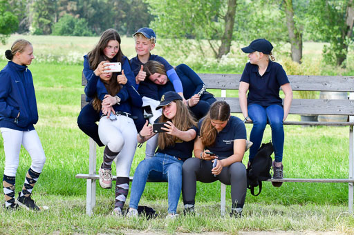 Goldene Schärpe Ponys in Löningen  4+5.6.22 | 04062022 - Gelände  2 Abt _195 