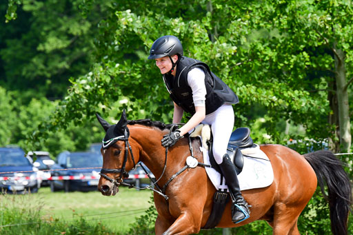 Goldene Schärpe Ponys in Löningen  4+5.6.22 | 04062022 - Gelände  2 Abt _201 