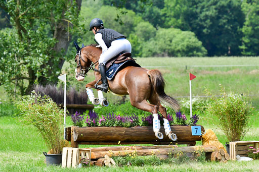 Goldene Schärpe Ponys in Löningen  4+5.6.22 | 04062022 - Gelände  2 Abt _206 