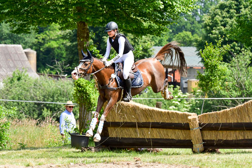Goldene Schärpe Ponys in Löningen  4+5.6.22 | 04062022 - Gelände  2 Abt _216 