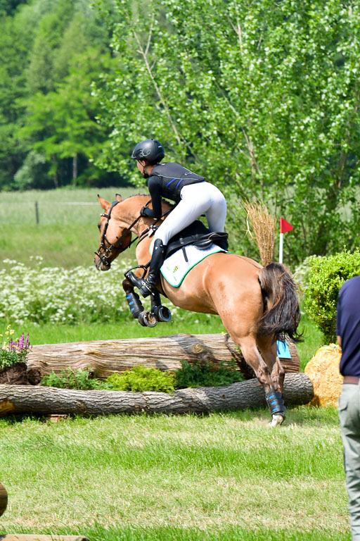 Goldene Schärpe Ponys in Löningen  4+5.6.22 | 04062022 - Gelände  2 Abt _218 