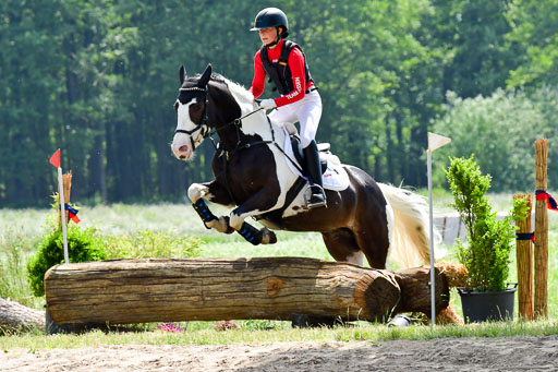 Goldene Schärpe Ponys in Löningen  4+5.6.22 | 04062022 - Gelände  2 Abt _283 