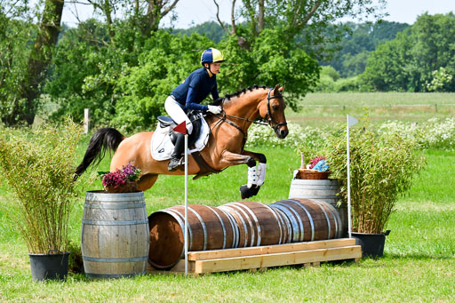 Goldene Schärpe Ponys in Löningen  4+5.6.22 | 04062022 - Gelände  2 Abt _321 