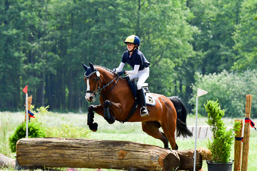 Goldene Schärpe Ponys in Löningen  4+5.6.22 | 04062022 - Gelände  2 Abt _347 