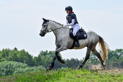 Goldene Schärpe Ponys in Löningen  4+5.6.22 | 04062022 - Gelände  2 Abt _383 