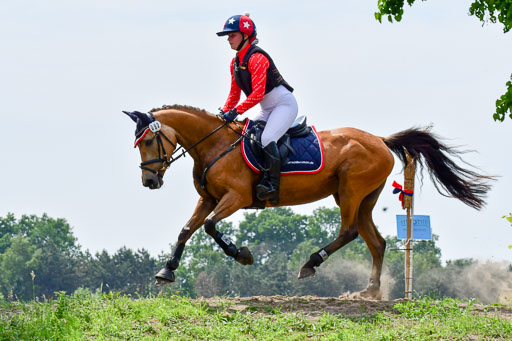 Goldene Schärpe Ponys in Löningen  4+5.6.22 | 04062022 - Gelände  2 Abt _403 