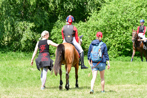 Goldene Schärpe Ponys in Löningen  4+5.6.22 | 04062022 - Gelände  2 Abt _406 