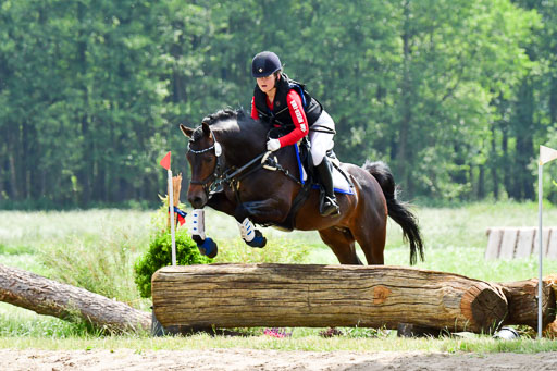 Goldene Schärpe Ponys in Löningen  4+5.6.22 | 04062022 - Gelände  2 Abt _414 