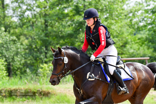 Goldene Schärpe Ponys in Löningen  4+5.6.22 | 04062022 - Gelände  2 Abt _416 