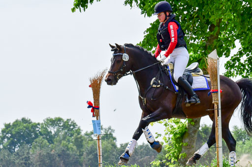 Goldene Schärpe Ponys in Löningen  4+5.6.22 | 04062022 - Gelände  2 Abt _419 