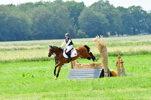 Goldene Schärpe Ponys in Löningen  4+5.6.22 | 04062022 - Gelände  2 Abt _453 