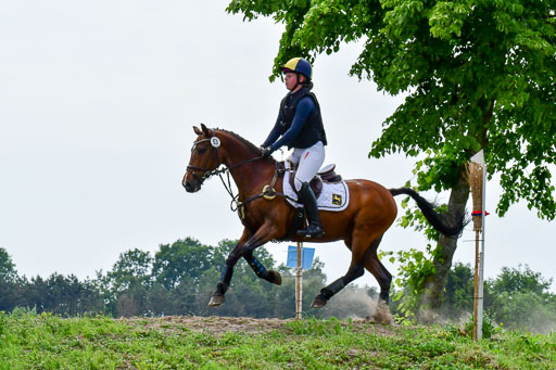 Goldene Schärpe Ponys in Löningen  4+5.6.22 | 04062022 - Gelände  2 Abt _479 