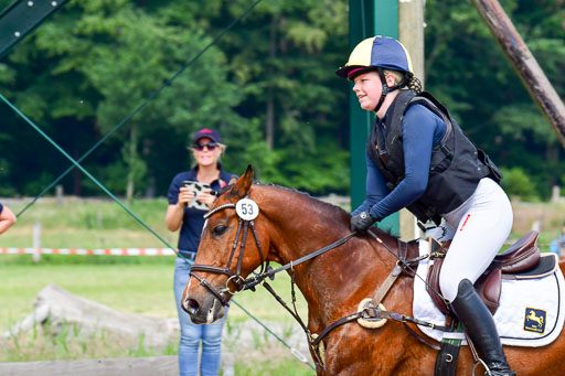 Goldene Schärpe Ponys in Löningen  4+5.6.22 | 04062022 - Gelände  2 Abt _484 