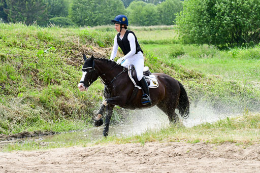 Goldene Schärpe Ponys in Löningen  4+5.6.22 | 04062022 - Gelände  2 Abt _496 