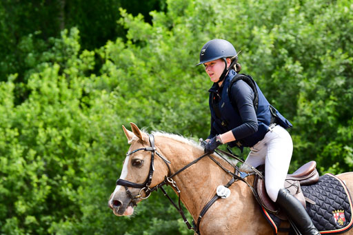 Goldene Schärpe Ponys in Löningen  4+5.6.22 | 04062022 - Gelände  2 Abt _519 