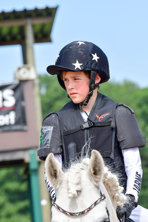 Goldene Schärpe Ponys in Löningen  4+5.6.22 | 04062022 - Gelände  2 Abt _526 