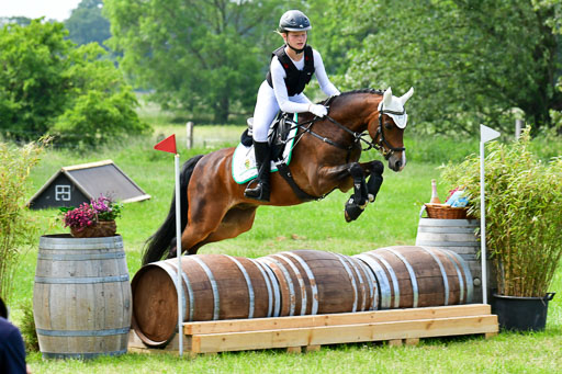 Goldene Schärpe Ponys in Löningen  4+5.6.22 | 04062022 - Gelände  2 Abt _550 
