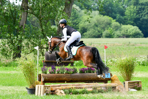 Goldene Schärpe Ponys in Löningen  4+5.6.22 | 04062022 - Gelände  2 Abt _555 